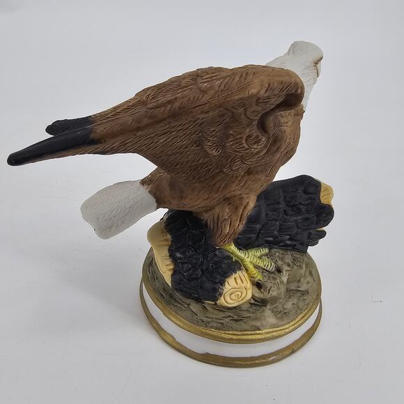 Americana Birds in Flight Collection Bald Eagle Porcelan Figurine Royal Heritage - Picture 3 of 7